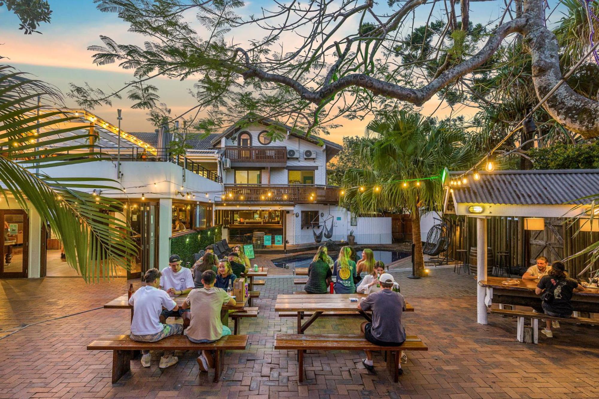 Aquarius Backpackers Resort Byron Bay Extérieur photo